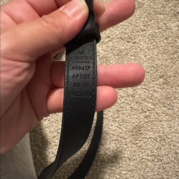 Gucci Black Belt with Gold GG Buckle - Picture 3 of 3